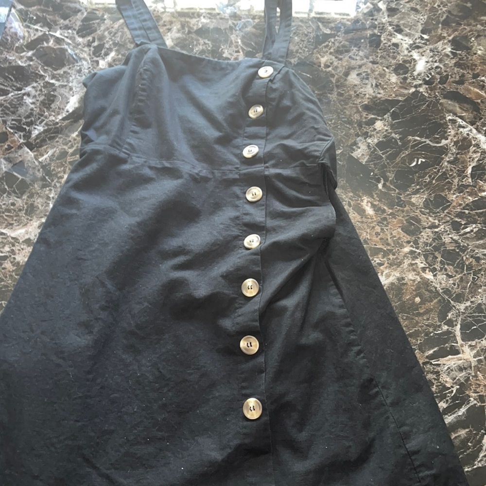 e.ssue black button mini dress